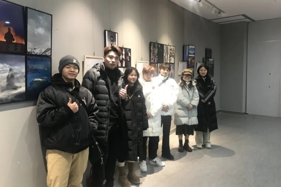穿越光影：一场摄影展的视觉盛宴
