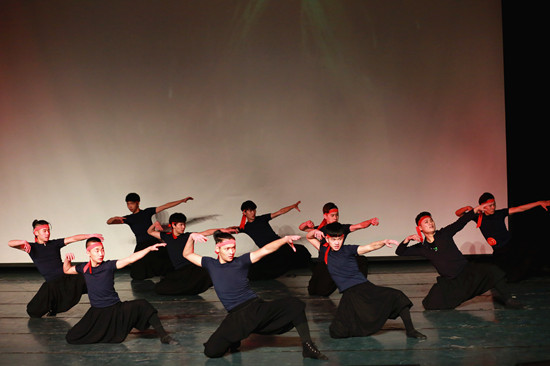 舞蹈学院第五届“盘龙杯”舞蹈大赛决赛完美落幕
