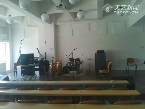 爵士系教学设施