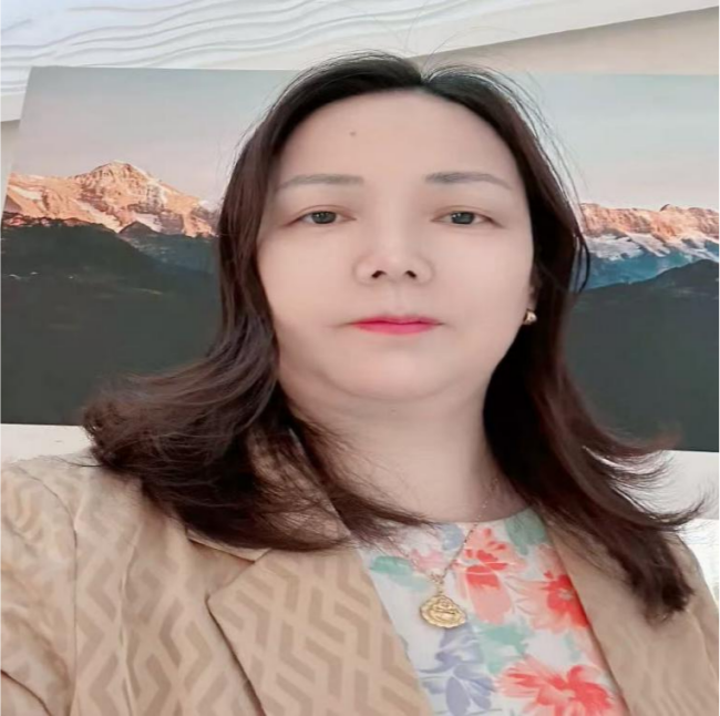 何艳